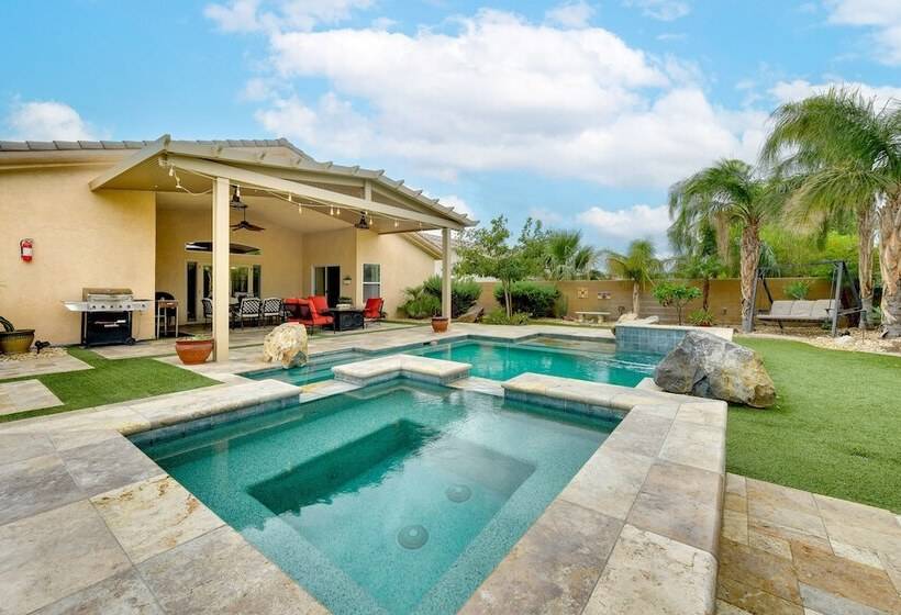 Desert Hot Springs Retreat W/ Private Pool & Patio