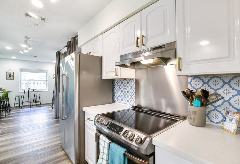 Heated Pool & Fenced Yard: Pompano Beach Home