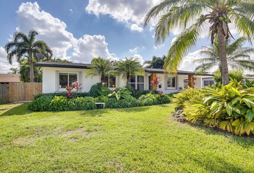 Heated Pool & Fenced Yard: Pompano Beach Home