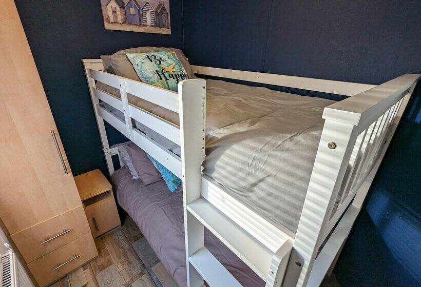 Driftwood Cabin   Dog Friendly, Anderby Creek