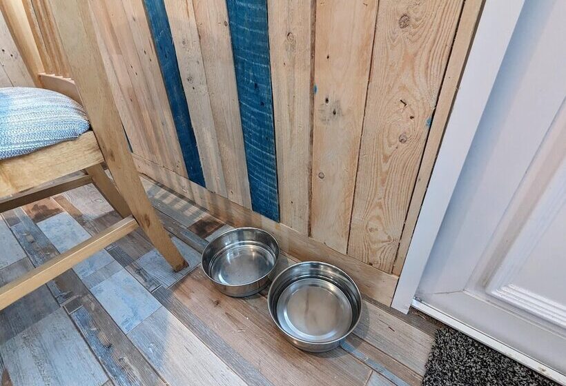 Driftwood Cabin   Dog Friendly, Anderby Creek