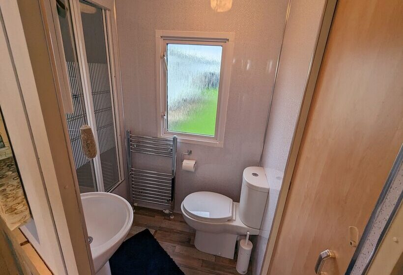 Driftwood Cabin   Dog Friendly, Anderby Creek