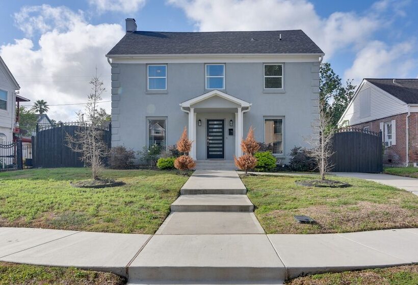 Eclectic Houston Home W/ Pool Table, 5 Mi To Dtwn