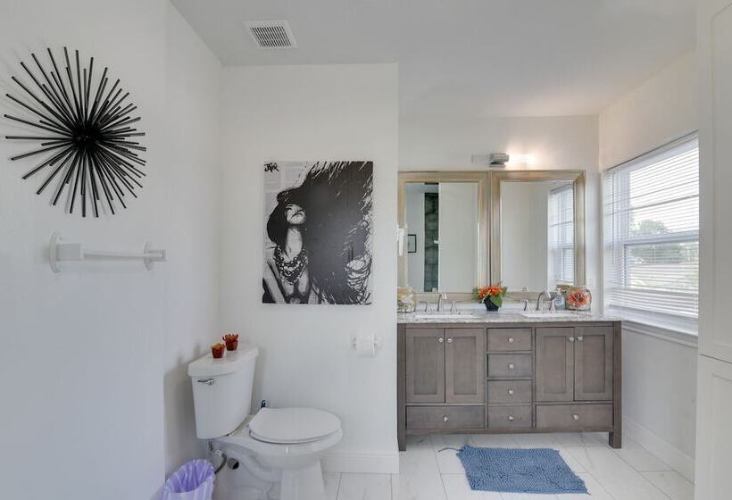 Eclectic Houston Home W/ Pool Table, 5 Mi To Dtwn