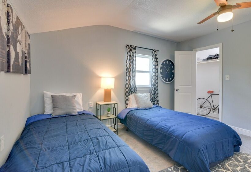 Eclectic Houston Home W/ Pool Table, 5 Mi To Dtwn