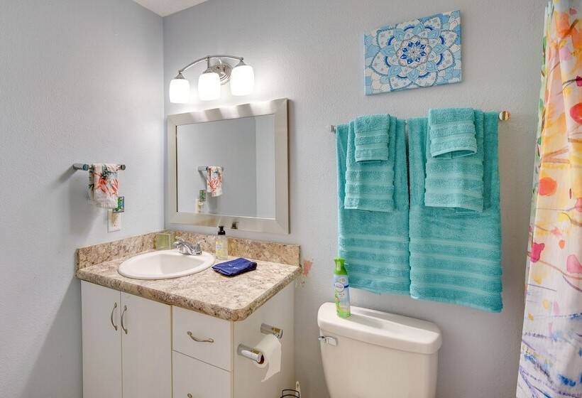 Edgewater Vacation Home: 6 Mi To New Smyrna Beach!