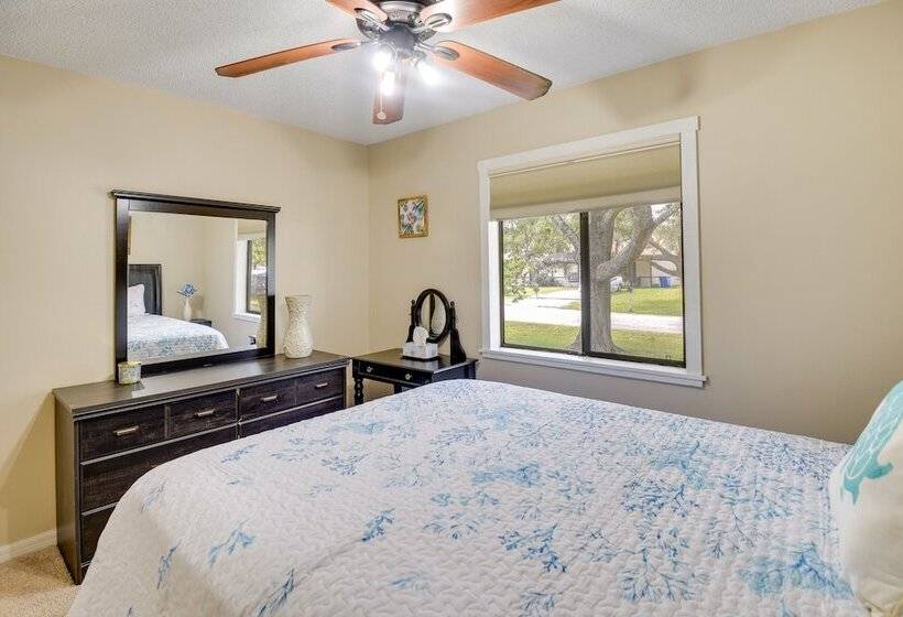 Edgewater Vacation Home: 6 Mi To New Smyrna Beach!