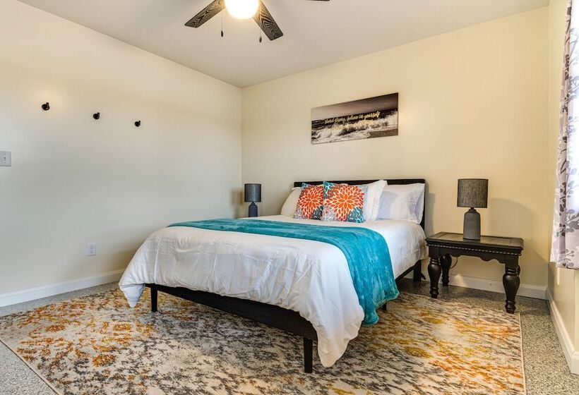 Exquisite Hagerstown Home With Deck & Gazebo!