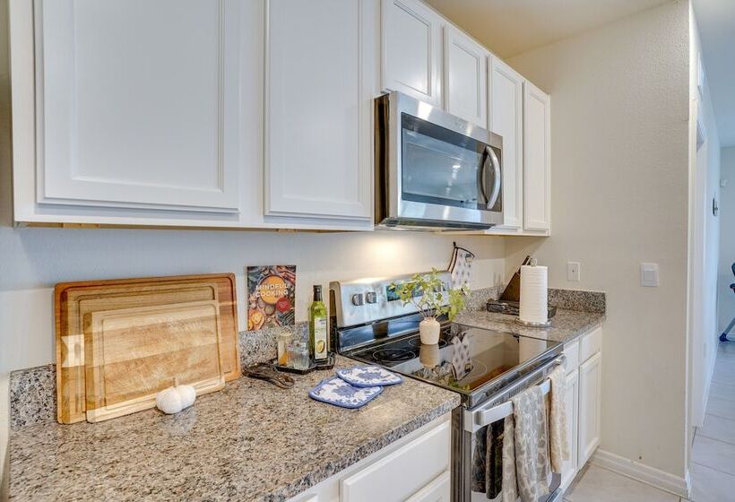 Family Friendly Eagle Lake Home, 7 Mi To Legoland!