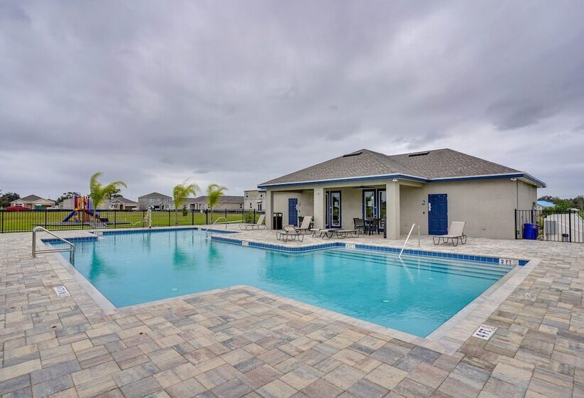 Family Friendly Eagle Lake Home, 7 Mi To Legoland!