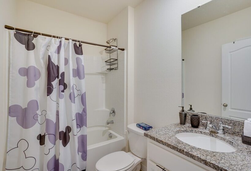 Family Friendly Eagle Lake Home, 7 Mi To Legoland!