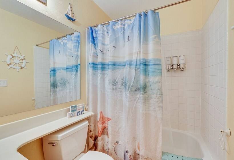 Family Friendly Peoria Home W/ Pool & Fire Pit!