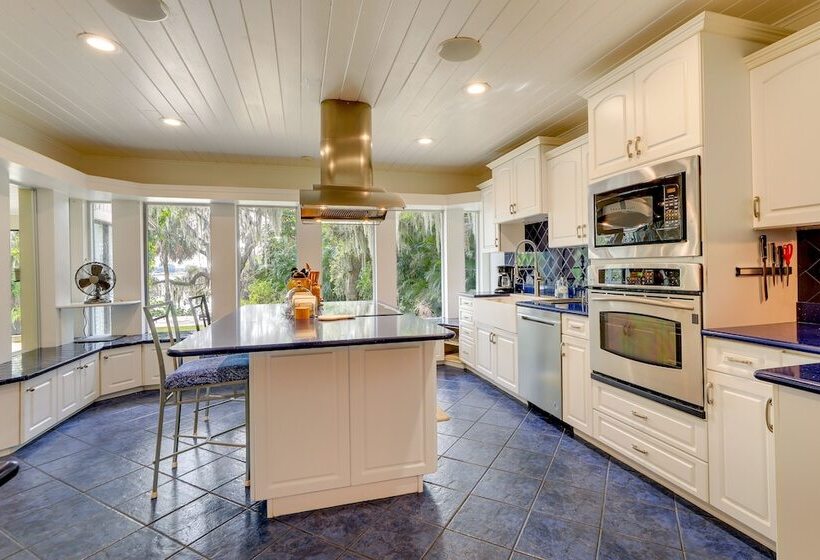 Florida Retreat W/ Patio, Boat Dock & Shuffleboard