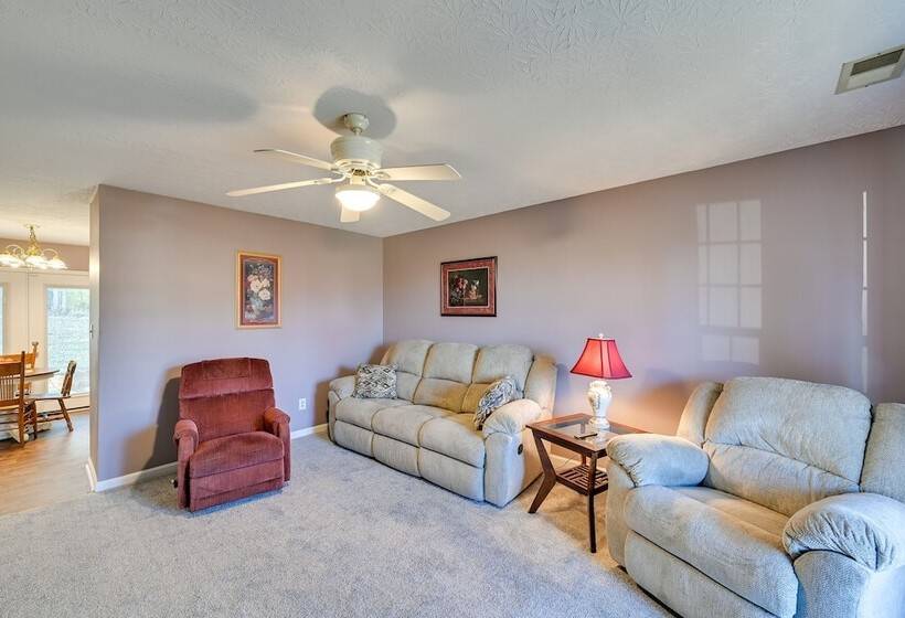 Georgetown Home ~ 6 Mi To Kentucky Horse Park!