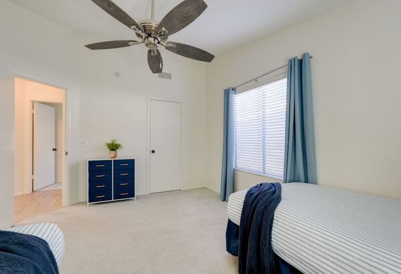 Glendale Home On A Golf Course W/ Patio & Views!