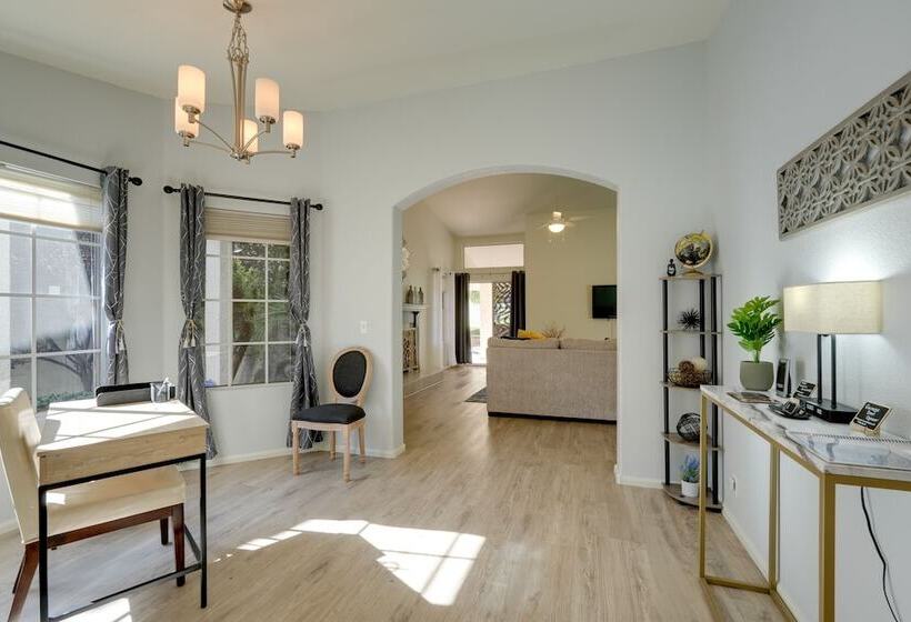 Glendale Home On A Golf Course W/ Patio & Views!