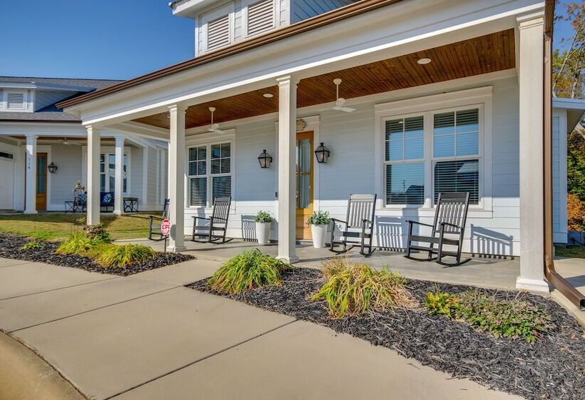 Lake Access & Boat Slip: Greenwood Cottage!