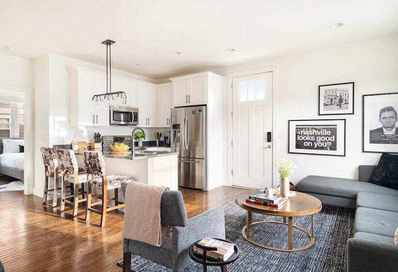 Hart Suite 2 By Avantstay Gorgeous Town House W/ Modern Amenities In Nashville!