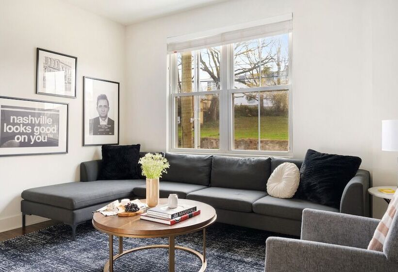 Hart Suite 2 By Avantstay Gorgeous Town House W/ Modern Amenities In Nashville!
