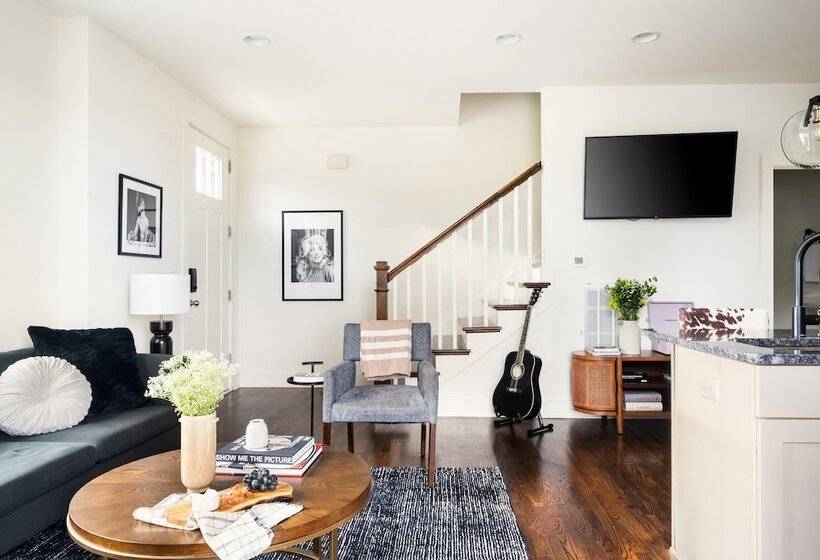 Hart Suite 2 By Avantstay Gorgeous Town House W/ Modern Amenities In Nashville!