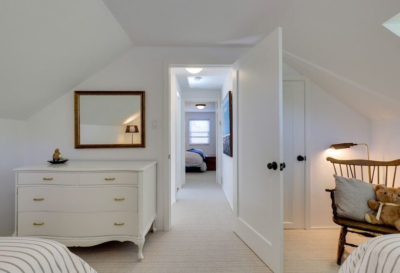 Heavenly Sonoma Country Home: Garden, Pool & Spa!