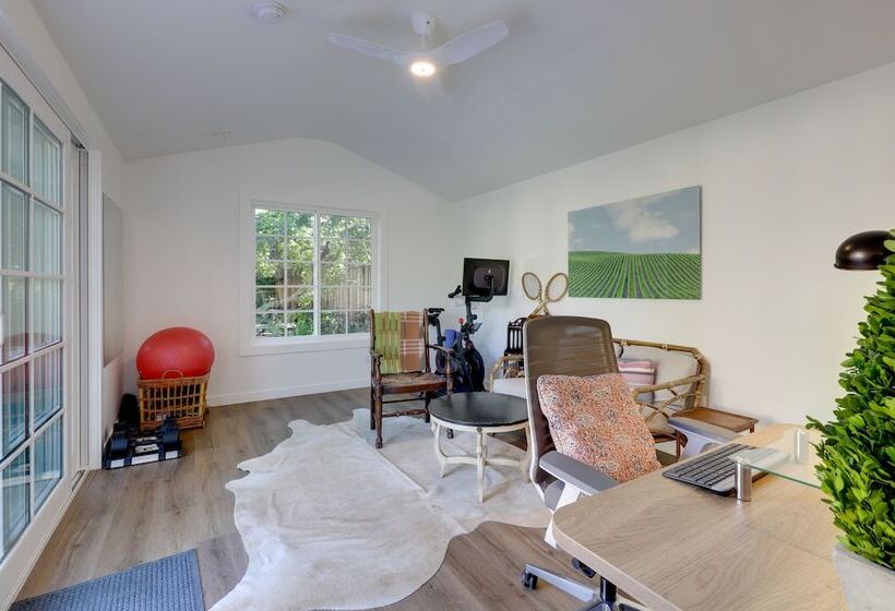 Heavenly Sonoma Country Home: Garden, Pool & Spa!