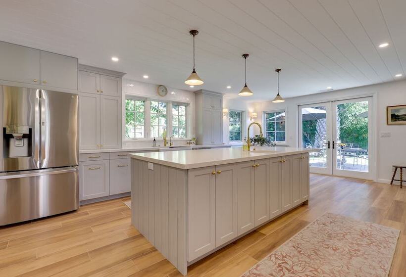 Heavenly Sonoma Country Home: Garden, Pool & Spa!