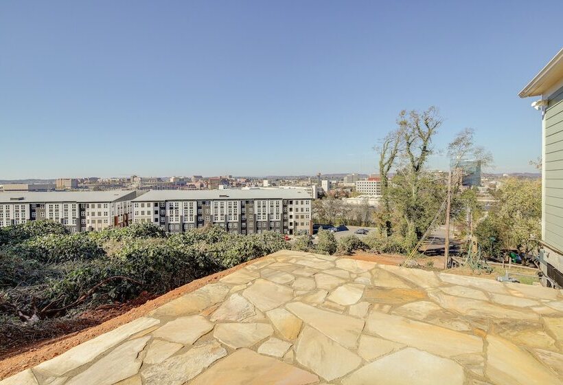 Hilltop Tennessee Retreat: Neyland Stadium Views!