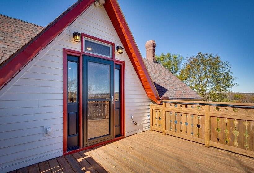 Historic Atchison Farmhouse W/ Patio Near Downtown