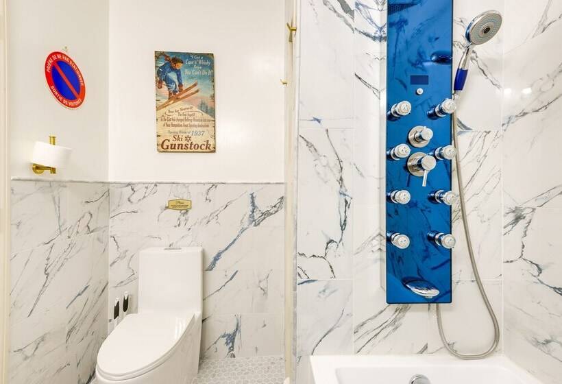 Historic New Hampshire Home: 1 Mi To Boat Launch