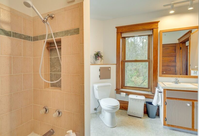 Historic Wisconsin Retreat On 26 Acre Property!