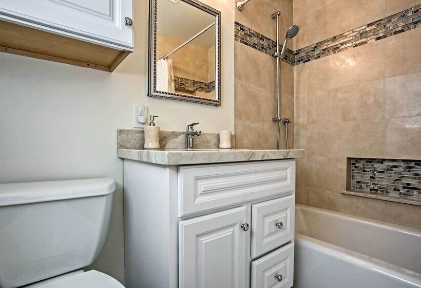 Home Near Mission Bay, Sea World & U Of San Diego!