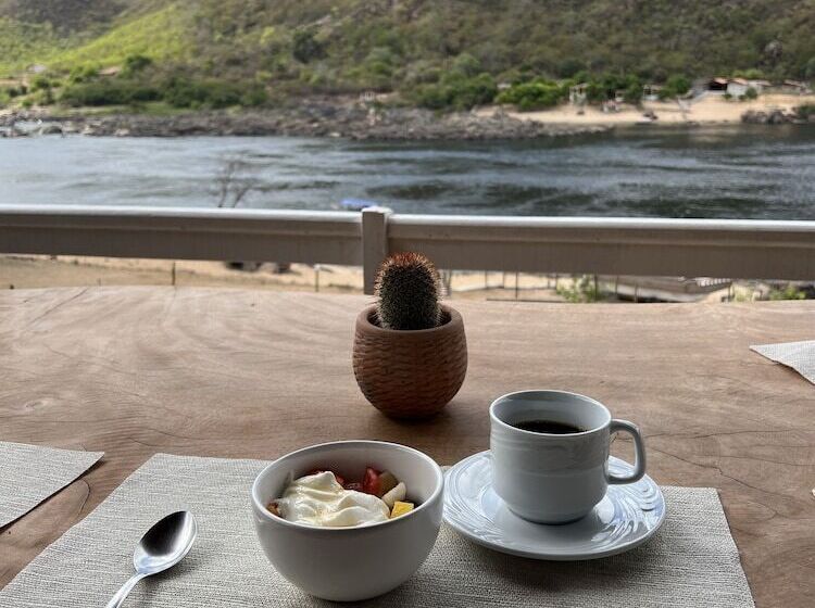 Хостел Pousada Porto De Piranhas