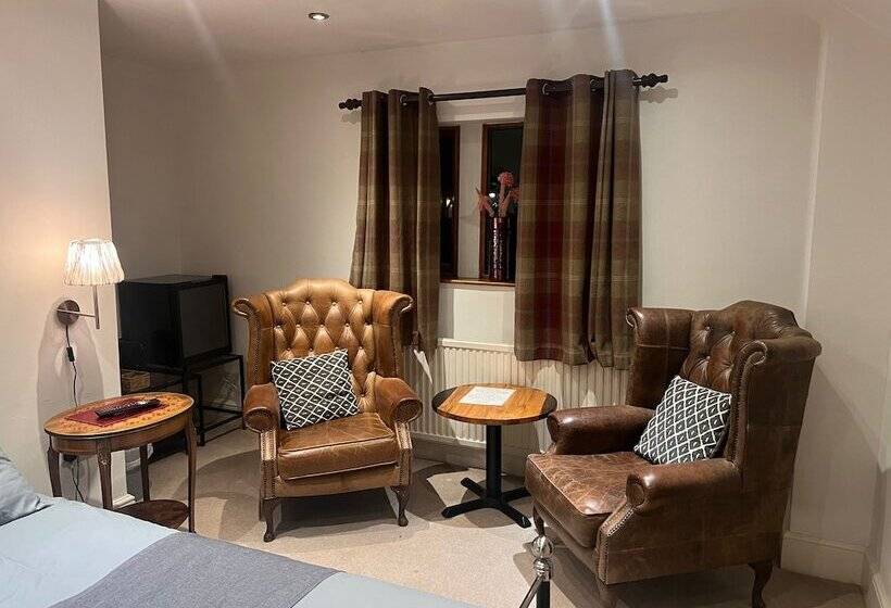 Хостел The Griffin