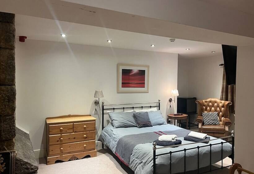 Хостел The Griffin