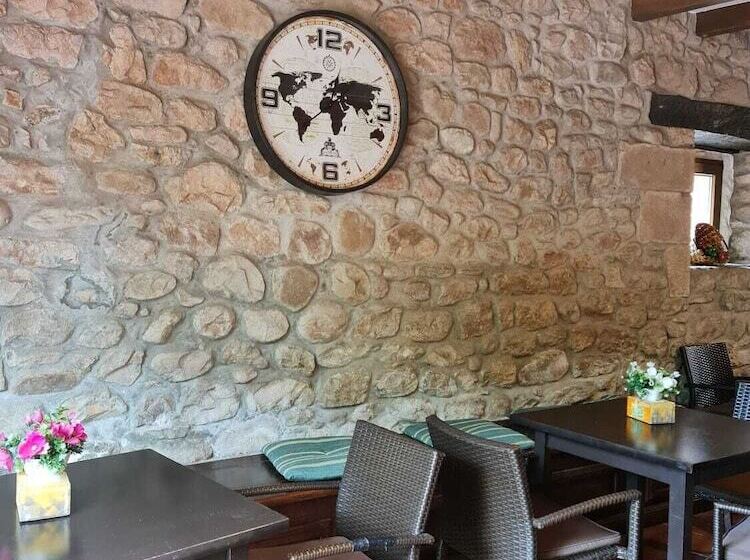 فندق فئة نجمة واحدة Tino