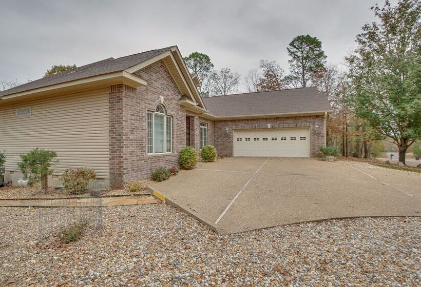 Hot Springs Village Getaway: Golf, Hike, Bike!