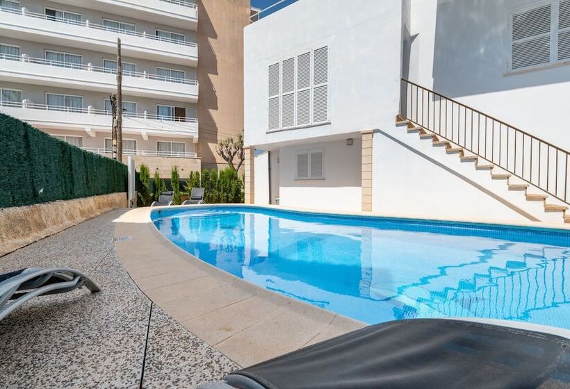 هتل Apartamentos Marivent