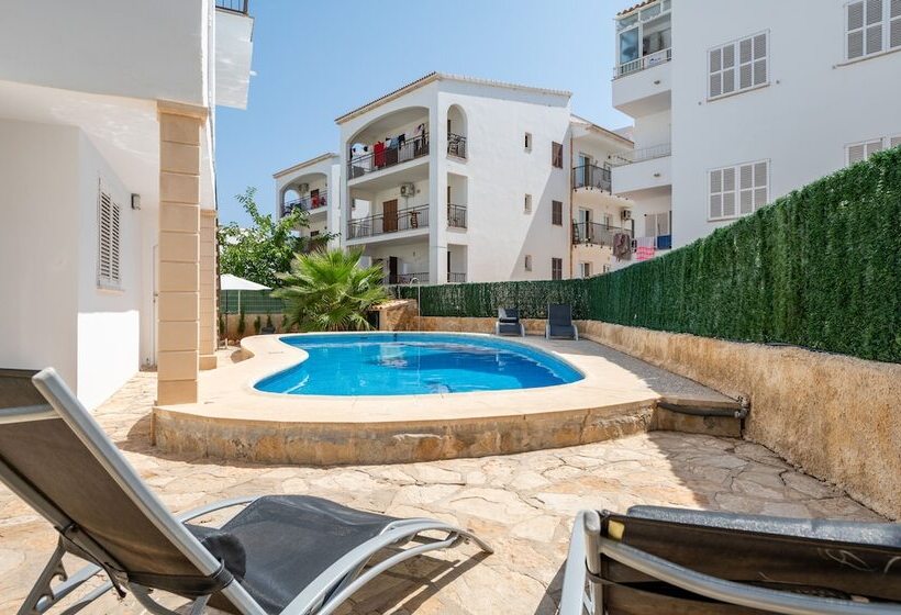 هتل Apartamentos Marivent