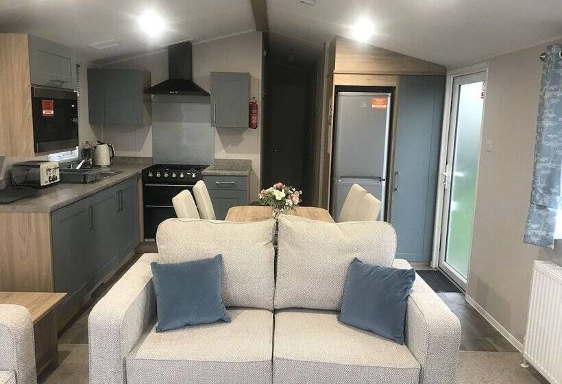 فندق Captivating 3 Bed Brand New Luxury Caravan