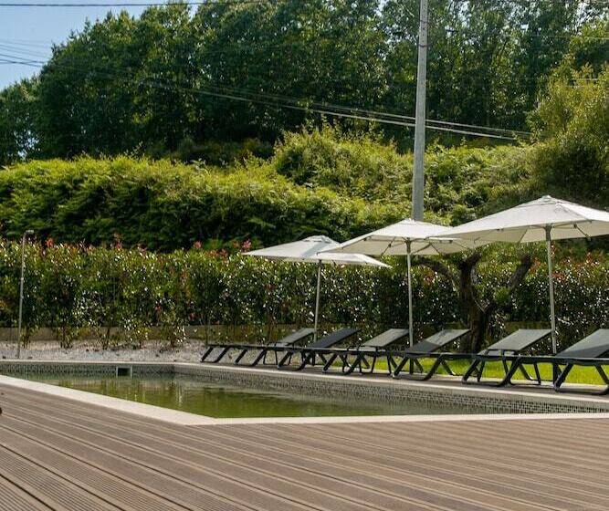 فندق Constance House