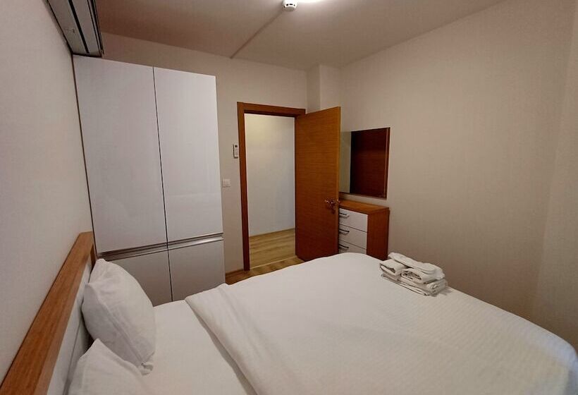 Отель Del Puerto