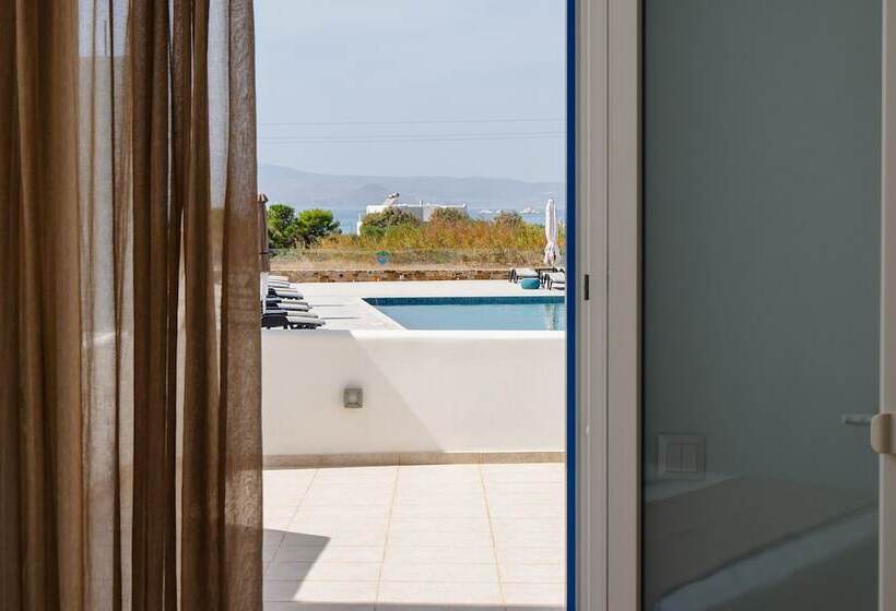 בית מלון כפרי Evripus Suites