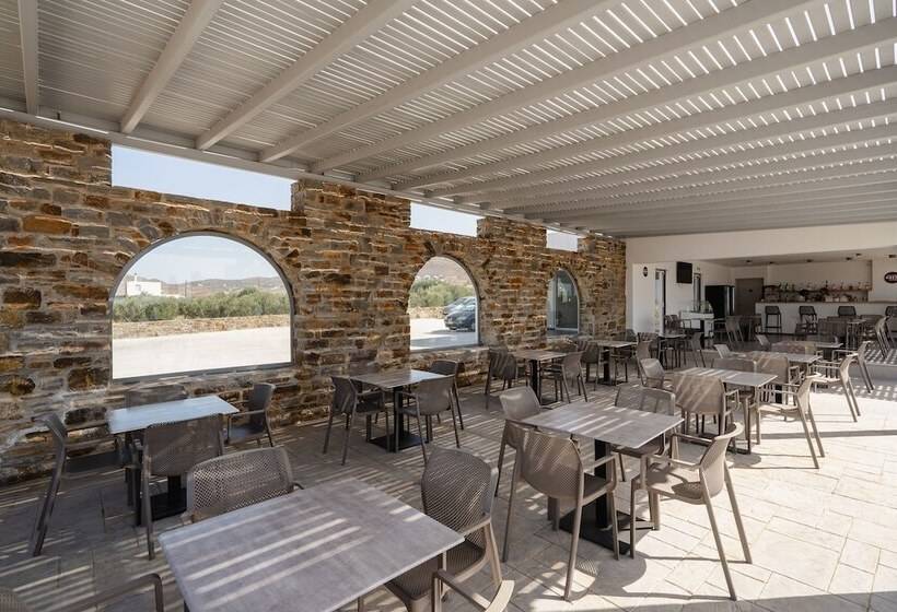 בית מלון כפרי Evripus Suites