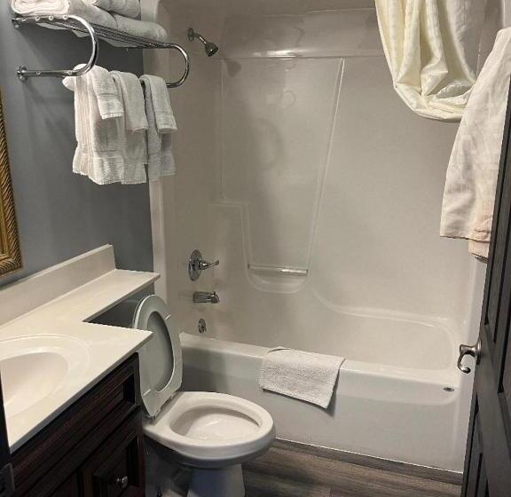 فندق Gamble Farm Inn And Suites