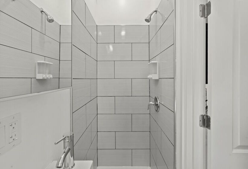 Отель Goodseed Suites Philadelphia Center