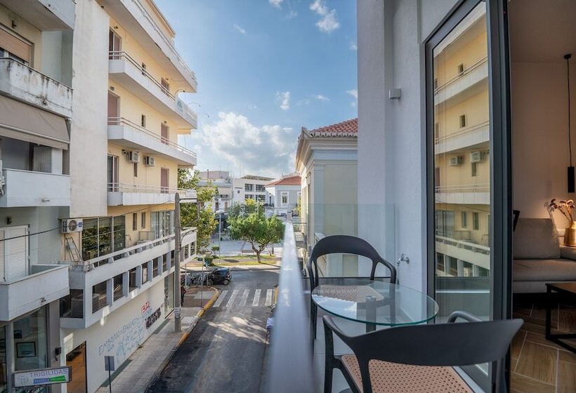 ホテル Ira   ηρα