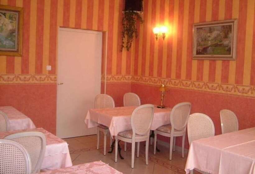 בית מלון כפרי Le Clos Du Montvinage