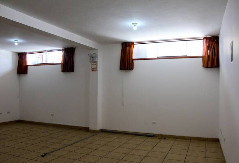 هتل Los Andes Suite Cajamarca