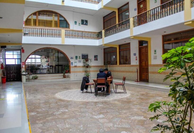 هتل Los Andes Suite Cajamarca